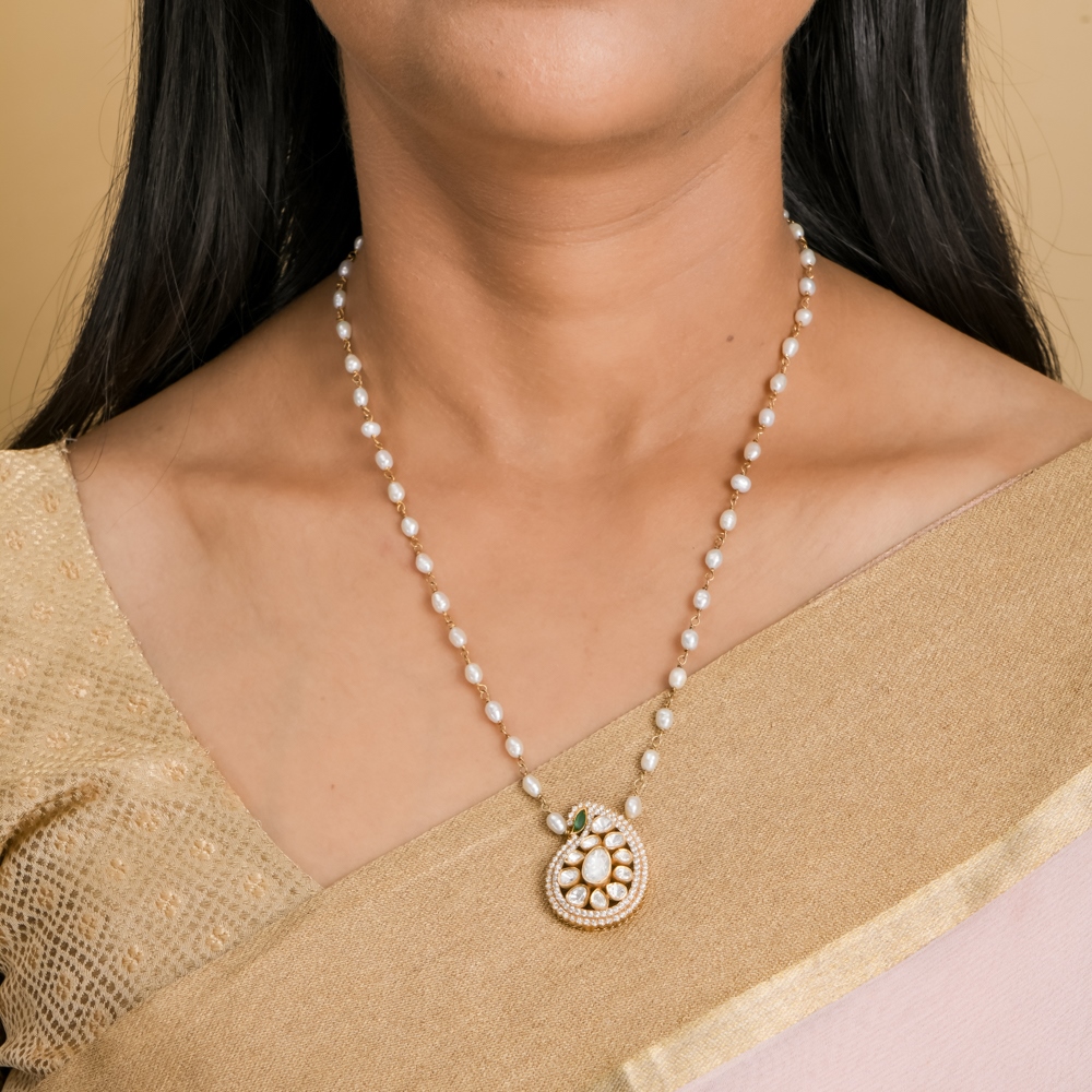 Simple Necklaces